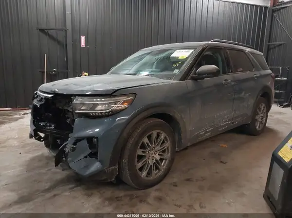 1FMUK8DH6TGA32386 2026 FORD EXPLORER - Image 2