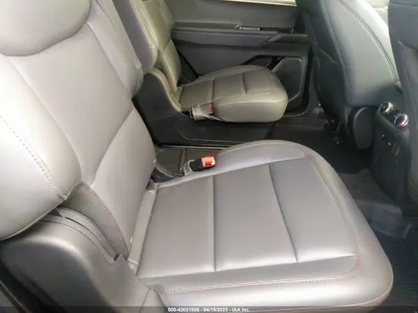 1FMUK8DH7SGA20746 2025 FORD EXPLORER - Image 8