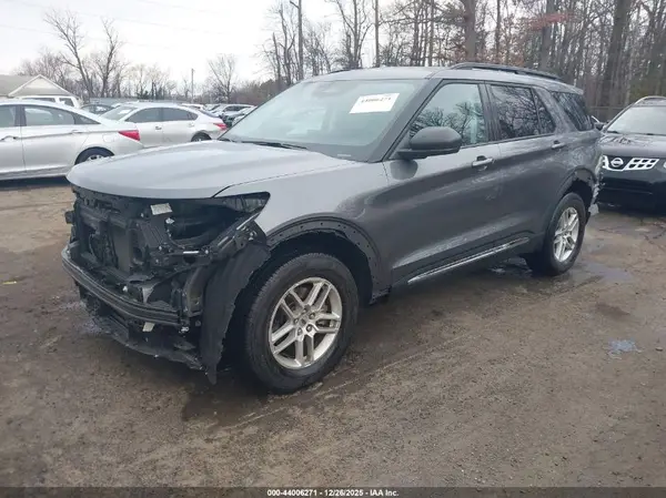 1FMUK8DH7SGA68764 2025 FORD EXPLORER - Image 2