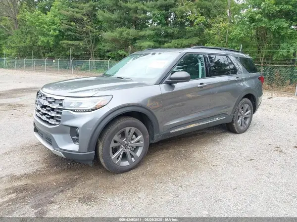 1FMUK8DH7SGB24427 2025 FORD EXPLORER - Image 2