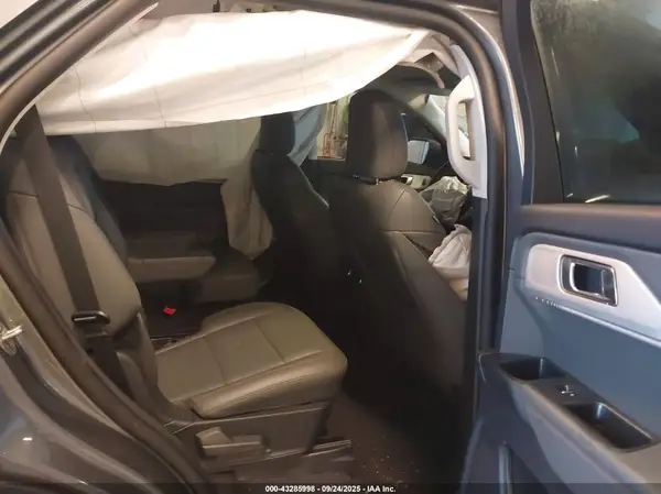 1FMUK8DH7SGB72932 2025 FORD EXPLORER - Image 8