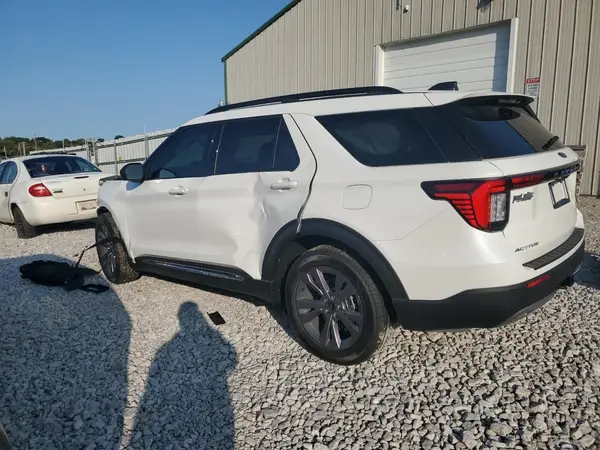 1FMUK8DH8SGA33490 2025 FORD EXPLORER - Image 2