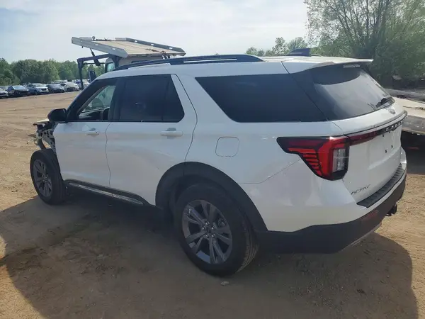 1FMUK8DH8SGB41396 2025 FORD EXPLORER - Image 2