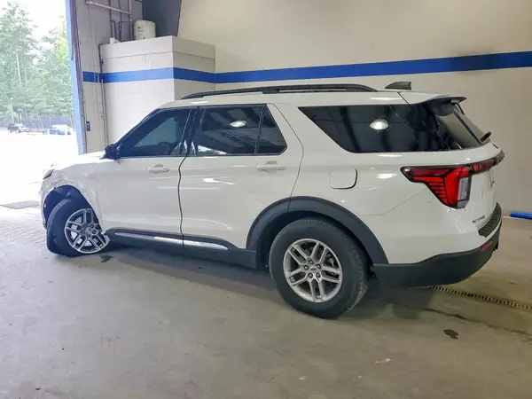 1FMUK8DH8SGC48299 2025 FORD EXPLORER - Image 2