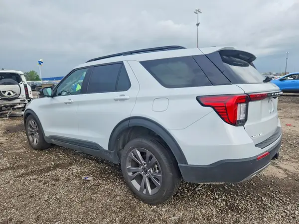1FMUK8DH8TGA18196 2026 FORD EXPLORER - Image 2