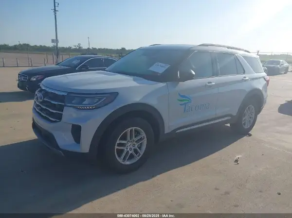 1FMUK8DH9SGB30438 2025 FORD EXPLORER - Image 2