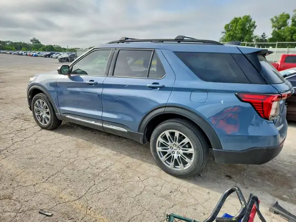 1FMUK8DH9SGB58305 2025 FORD EXPLORER - Image 2