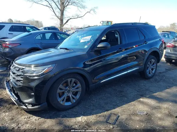 1FMUK8DHXSGA57368 2025 FORD EXPLORER - Image 2