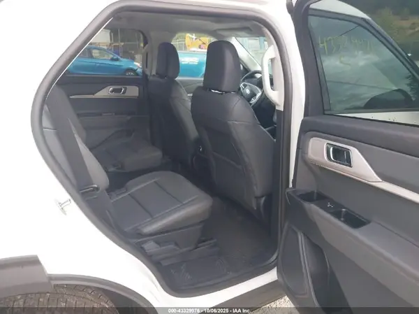 1FMUK8DHXSGA70668 2025 FORD EXPLORER - Image 8