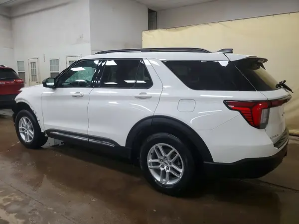 1FMUK8DHXSGB25586 2025 FORD EXPLORER - Image 2