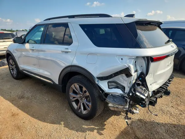 1FMUK8DHXSGB68793 2025 FORD EXPLORER - Image 2