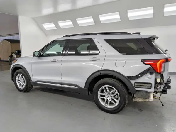 1FMUK8DHXSGC08922 2025 FORD EXPLORER - Image 2