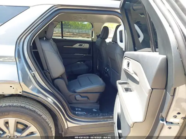1FMUK8DHXSGC17782 2025 FORD EXPLORER - Image 8