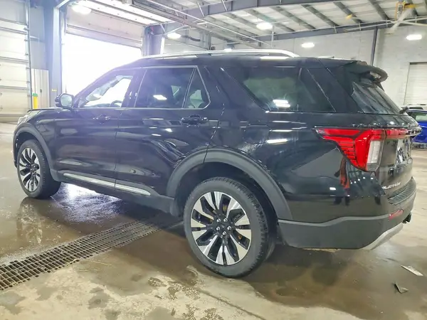 1FMUK8HH3SGC04155 2025 FORD EXPLORER - Image 2
