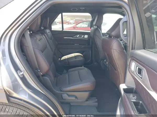 1FMUK8HH4SGB61459 2025 FORD EXPLORER - Image 8