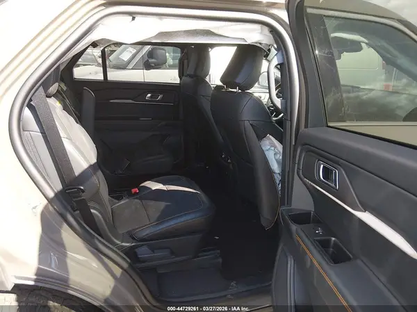 1FMUK8JHXTGA42715 2026 FORD EXPLORER - Image 8