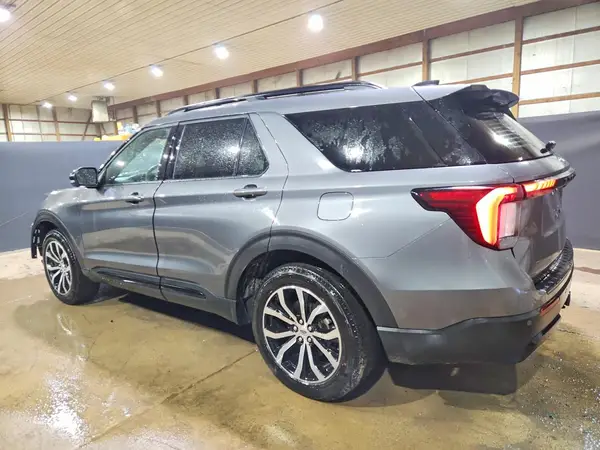 1FMUK8KH0SGB31481 2025 FORD EXPLORER - Image 2