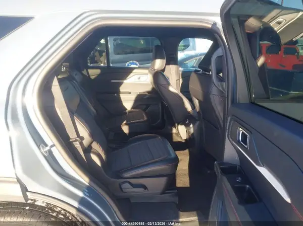 1FMUK8KH0SGB31710 2025 FORD EXPLORER - Image 8