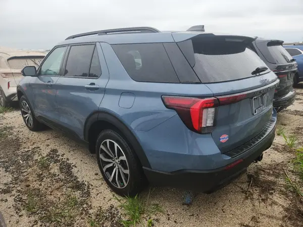 1FMUK8KH0SGB89543 2025 FORD EXPLORER - Image 2