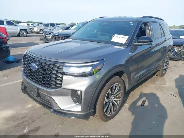 1FMUK8KH0SGC98682 2025 FORD EXPLORER - Image 2