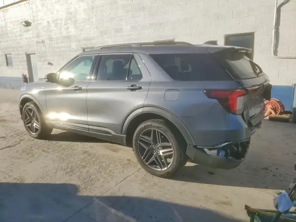 1FMUK8KH0SGD06683 2025 FORD EXPLORER - Image 2
