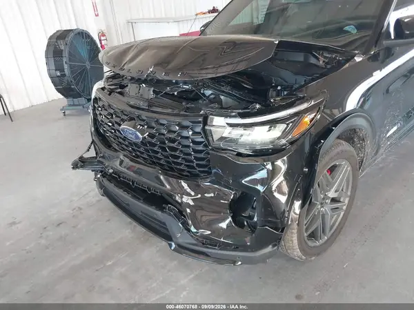 2026 FORD EXPLORER auction photo 6