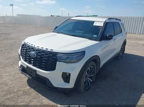 1FMUK8KH1SGA47377 2025 FORD EXPLORER - Image 2