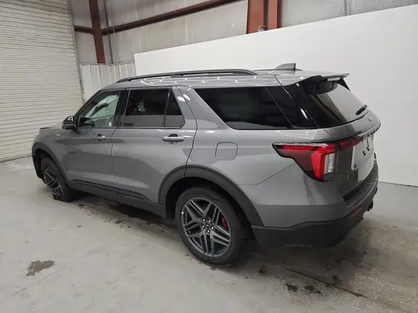 1FMUK8KH1SGB38374 2025 FORD EXPLORER - Image 2