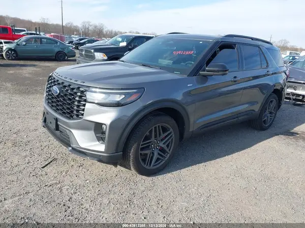 1FMUK8KH1SGC05247 2025 FORD EXPLORER - Image 2