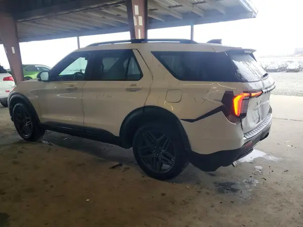 1FMUK8KH1SGC36269 2025 FORD EXPLORER - Image 2