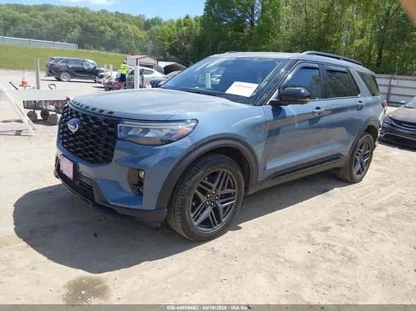 1FMUK8KH1SGC68266 2025 FORD EXPLORER - Image 2