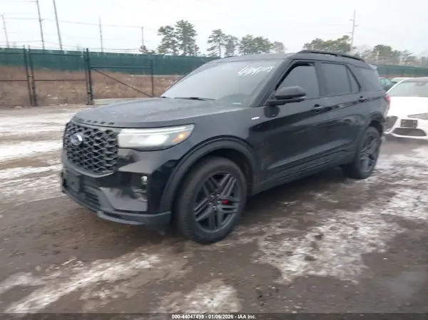 1FMUK8KH1TGA09391 2026 FORD EXPLORER - Image 2