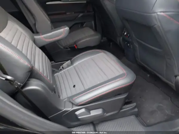 1FMUK8KH1TGA09391 2026 FORD EXPLORER - Image 8