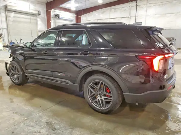 1FMUK8KH1TGA49986 2026 FORD EXPLORER - Image 2