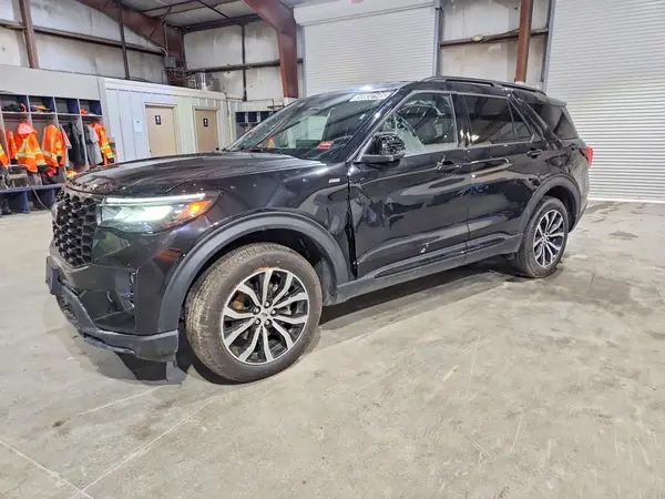 1FMUK8KH1TGB23990 2026 FORD EXPLORER - Image 1