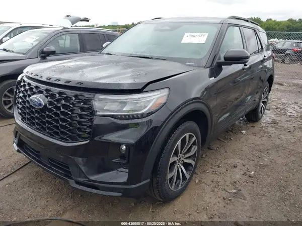 1FMUK8KH2SGA81005 2025 FORD EXPLORER - Image 2