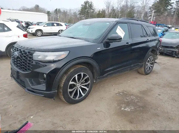 1FMUK8KH2SGB11300 2025 FORD EXPLORER - Image 2