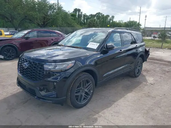1FMUK8KH2SGB38318 2025 FORD EXPLORER - Image 2