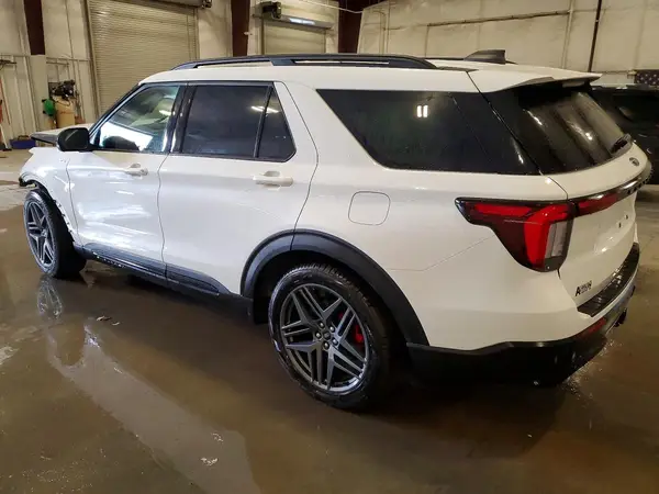 1FMUK8KH2SGB52252 2025 FORD EXPLORER - Image 2