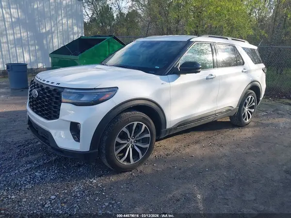 1FMUK8KH2SGB59072 2025 FORD EXPLORER - Image 2