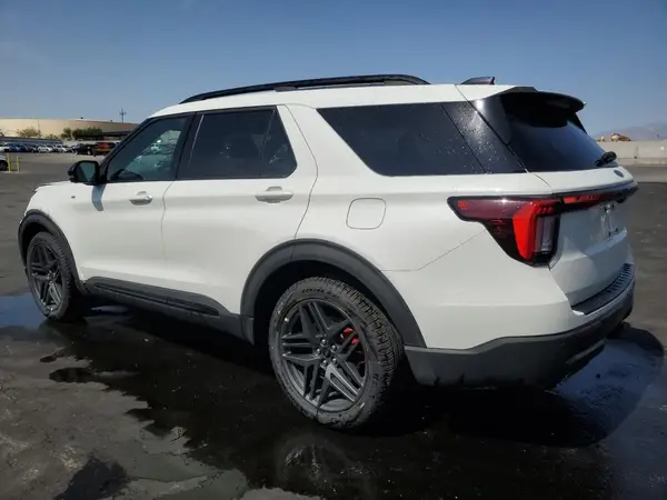 1FMUK8KH2SGB80536 2025 FORD EXPLORER - Image 2