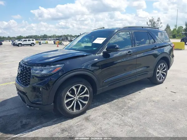 1FMUK8KH2TGA55795 2026 FORD EXPLORER - Image 2