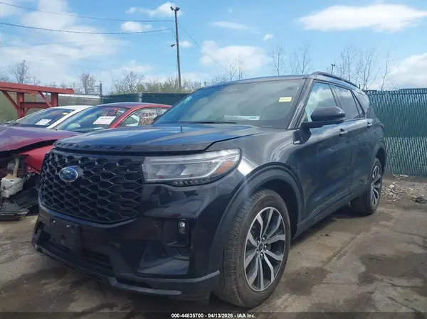 1FMUK8KH3SGA77660 2025 FORD EXPLORER - Image 2
