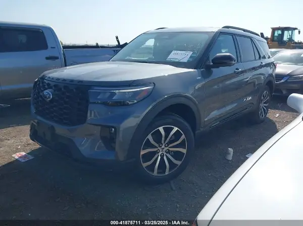 1FMUK8KH3SGB31278 2025 FORD EXPLORER - Image 2