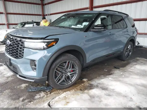 1FMUK8KH3SGB53040 2025 FORD EXPLORER - Image 2