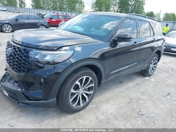1FMUK8KH3SGB56620 2025 FORD EXPLORER - Image 2