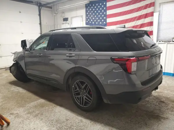 1FMUK8KH3SGB60599 2025 FORD EXPLORER - Image 2