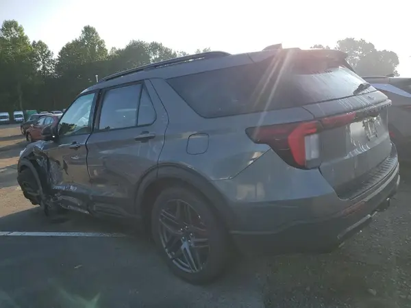 1FMUK8KH3SGB64250 2025 FORD EXPLORER - Image 2
