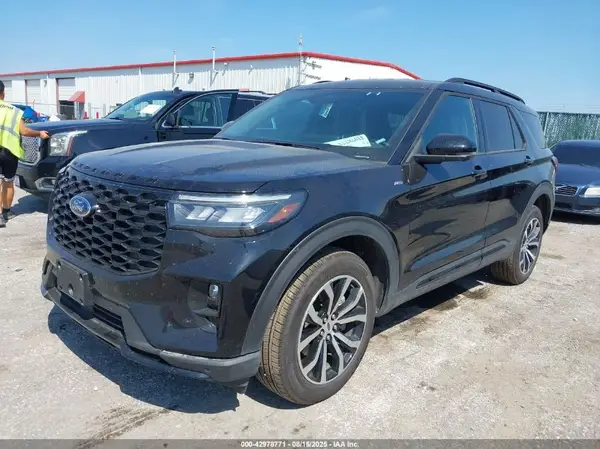 1FMUK8KH4SGB31547 2025 FORD EXPLORER - Image 2