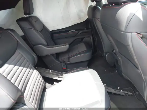 1FMUK8KH4SGB31614 2025 FORD EXPLORER - Image 8